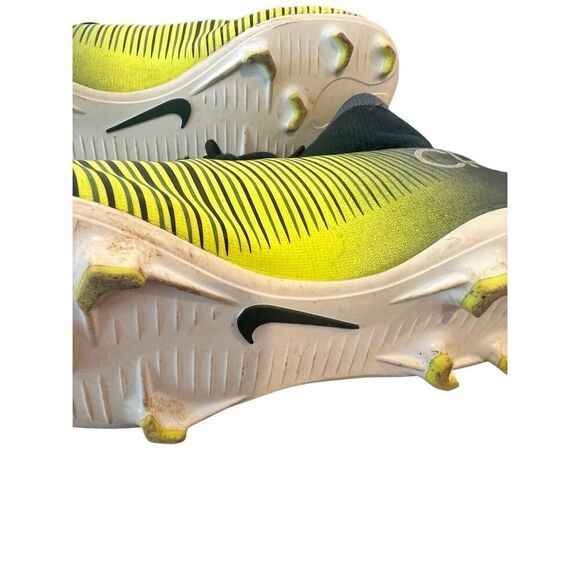 NIKE MERCURIAL VICTORY VI CR7 Soccer  Boots Cleats size 6 Youth - Picture 4 of 11